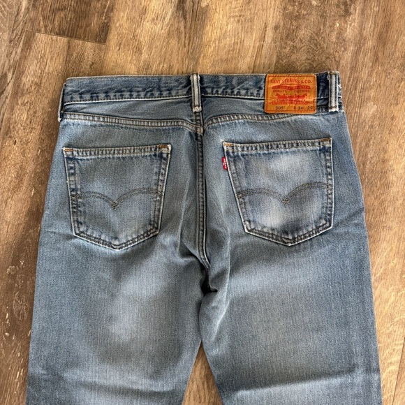 Levi's 505 Straight Leg “Lived In” Jeans 34 x 29 - Picture 8 of 10